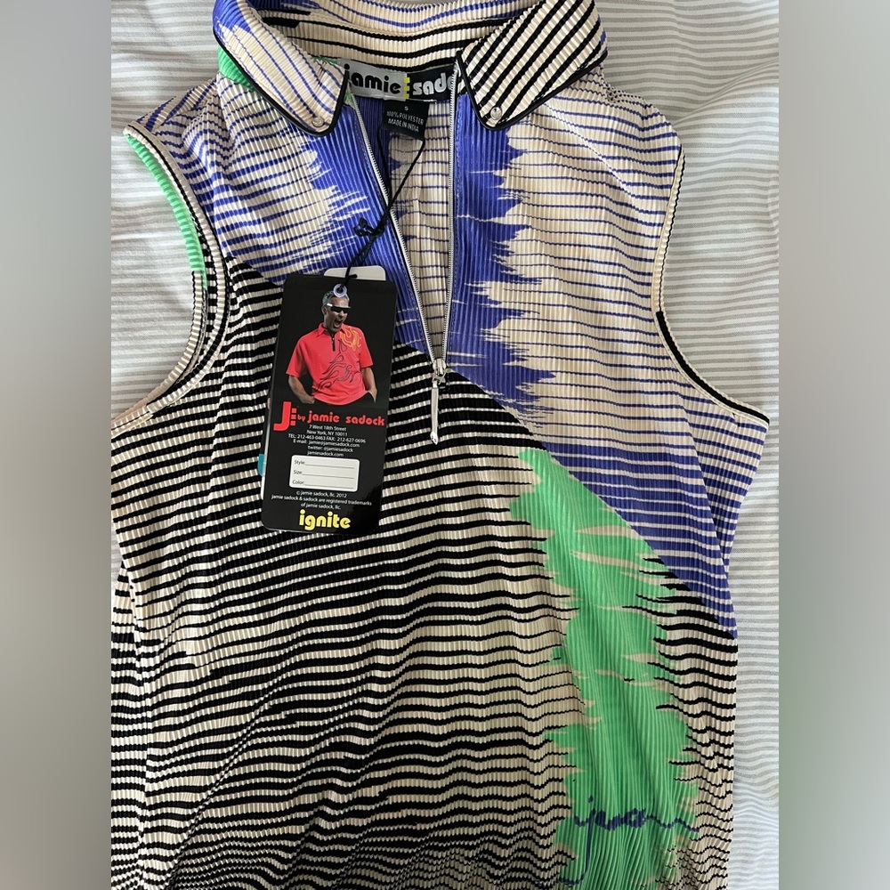 Golf or tennis shirt
